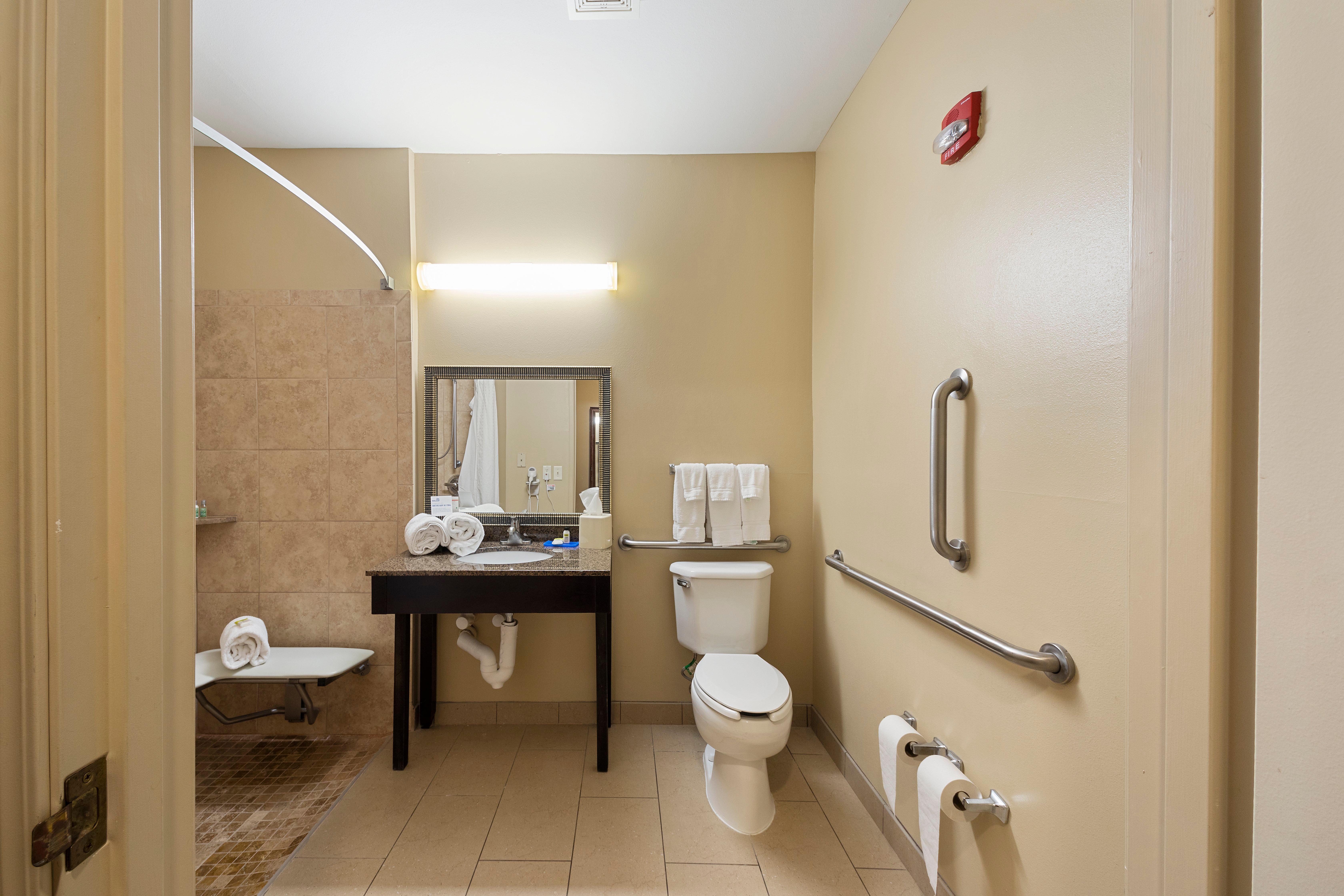 Holiday Inn Express Bloomington West By Ihg Exterior foto